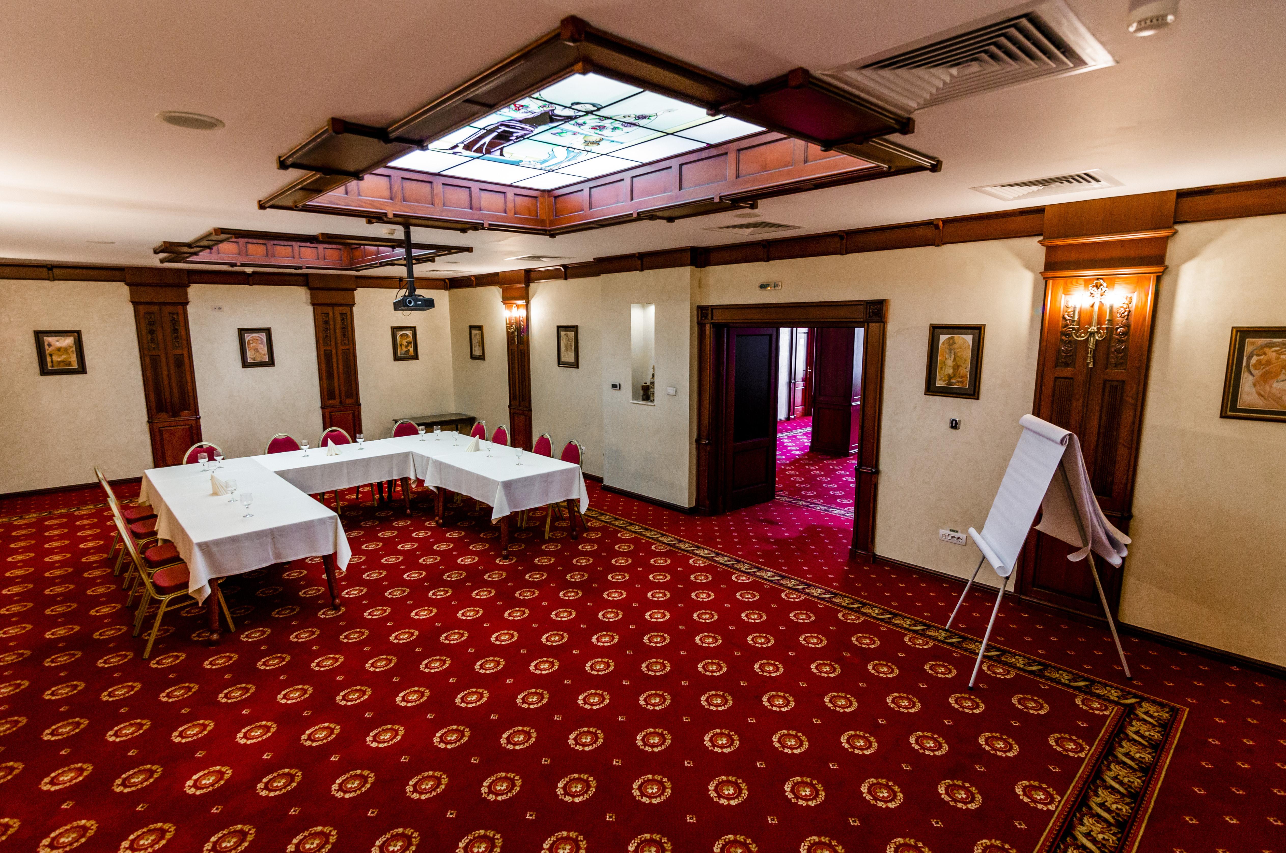 Hotel Golden House Craiova Kültér fotó